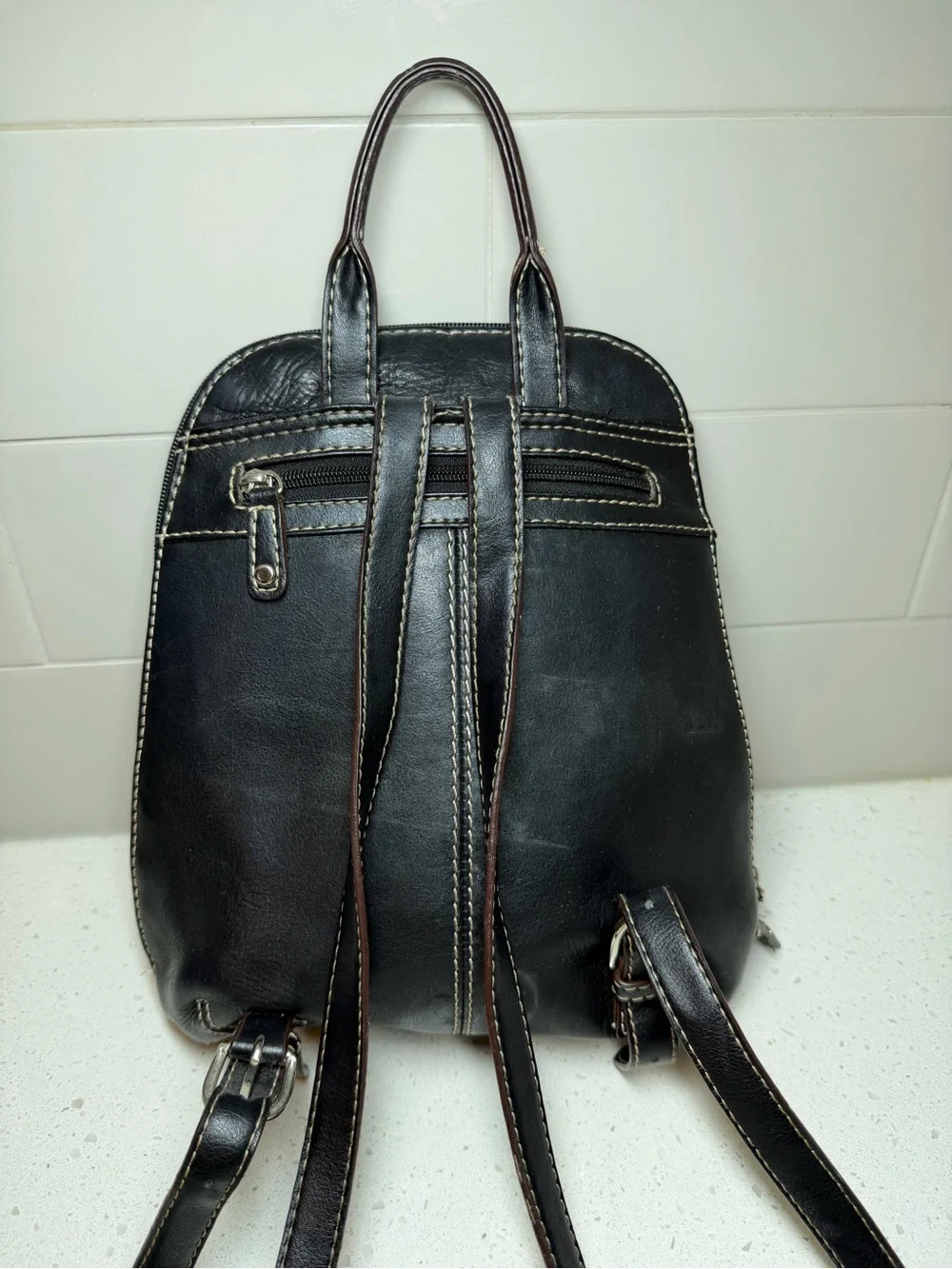 St John’s Bay Vintage Black Genuine Leather Backpack Purse Y2K 90s minimalist